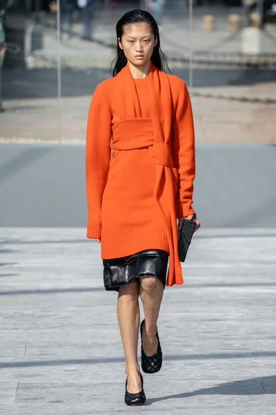 Look 5